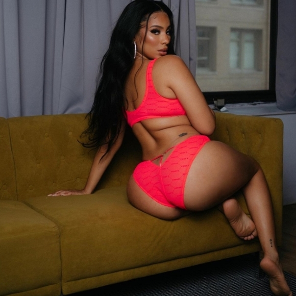 Savage X Fenty Pink Flash Flocked Logo Bralette & Brazilian Panty Set - Picture 12 of 16